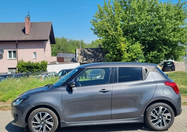 Suzuki Swift cena 51999 przebieg: 37000, rok produkcji 2021 z Biała małe 301
